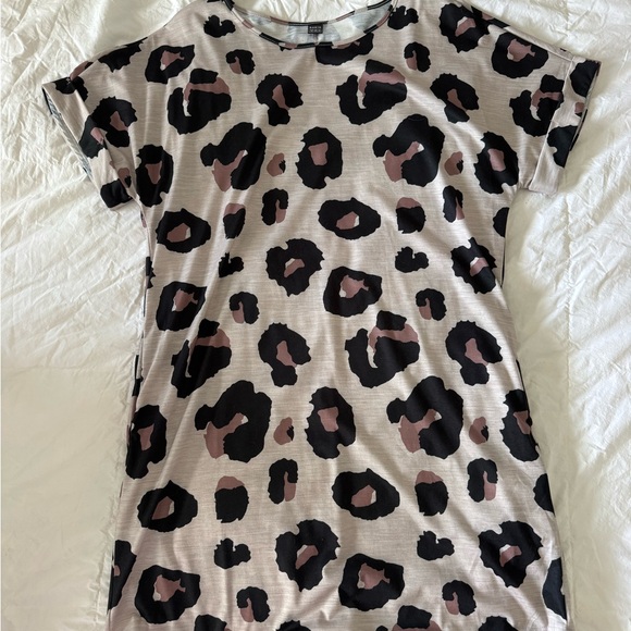 Leopard Print T-Shirt Dress - Picture 1 of 1
